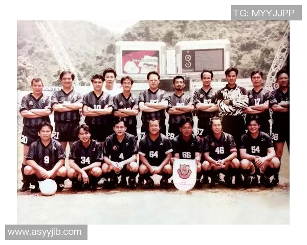 中国足球明星的辉煌历程与成就解析